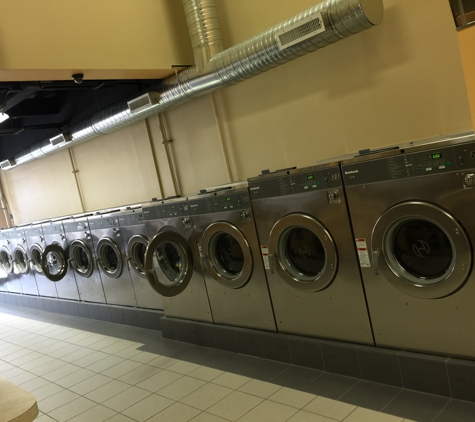 Bayside Station Laundromat and Dry Cleaning Corp - Bayside, NY