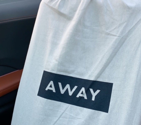 Away Luggage - Los Angeles, CA