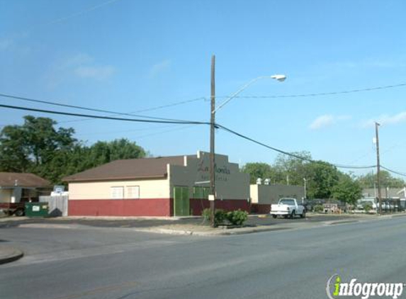 La Monita Tortilleria - San Antonio, TX