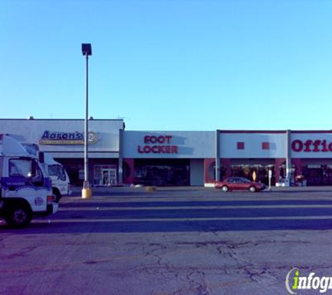 Foot Locker - Melrose Park, IL