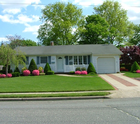 Apple Green Lawn Care - Bala Cynwyd, PA