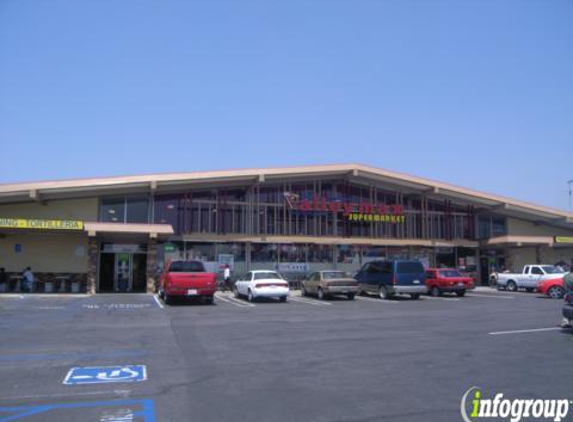 Valley Max Supermarket