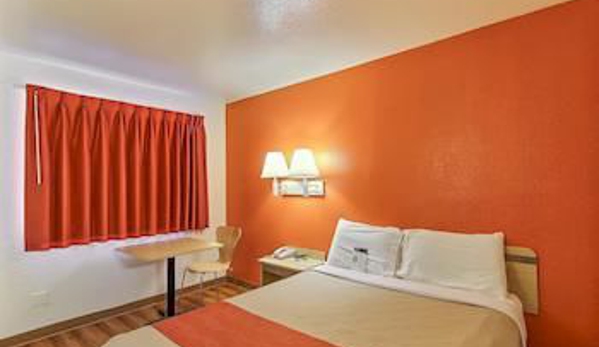 Motel 6 - Lompoc, CA