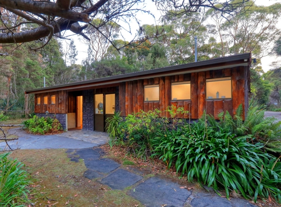 Crayfish Creek Caravan Park and Holiday Cabins - Crayfish Creek, TAS