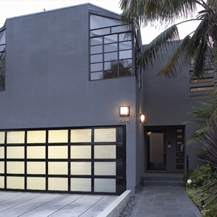 Overhead Door Company of Sacramento, Inc. - Sacramento, CA. Beautiful Modern Aluminum. https://www.overheaddoor.com/aluminum-garage-doors