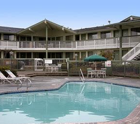 Days Inn by Wyndham Auburn - Auburn, WA