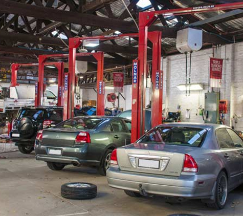 Donalda Motors - Maffra, VIC