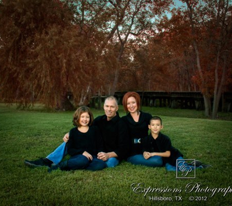 Expressions Photography - Hillsboro, TX