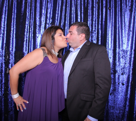 Y&P PHOTO BOOTH RENTALS - Miami, FL