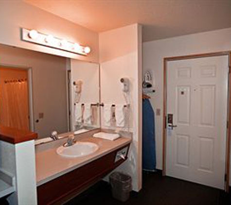 Guesthouse International Inns - Yakima, WA