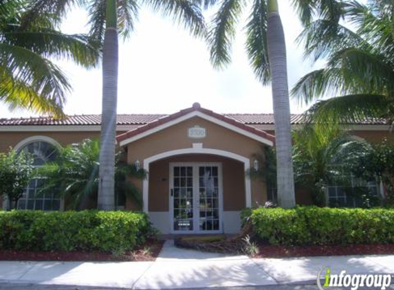 Pembroke Park Apartments - Hollywood, FL