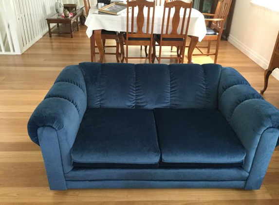 Aussie Upholstery - Indooroopilly, QLD