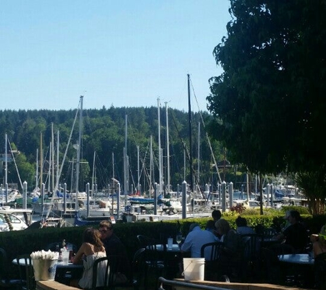 Doc's Marina Grill - Bainbridge Island, WA