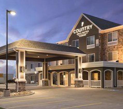 Country Inns & Suites - Minot, ND