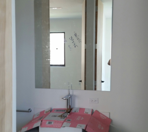 RF Shower Door Glass & Mirror - Miami, FL