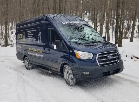 Ave's Lock & Key - Hedgesville, WV. Rain, sleet, snow, or hail. Day or night, nothing stops us from coming to your rescue.