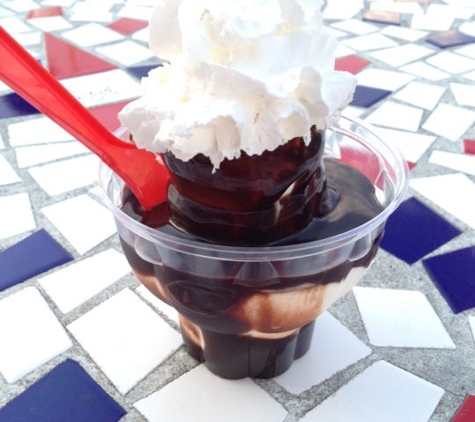 Dairy Queen (Treat) - Wilton Manors, FL