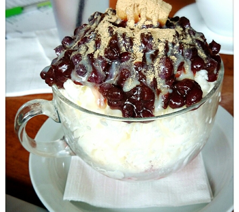 Iota Brew Cafe - Los Angeles, CA. Shaved Ice with sweeten red beans and condensed milk.