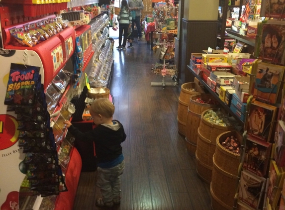 Powell's Sweet Shoppe - Novato, CA