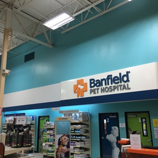 Banfield Pet Hospital - Midlothian, VA