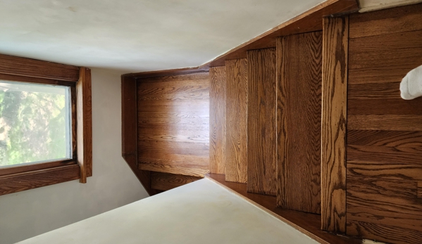 PG Hardwood Floor Refinishing - Lorain, OH