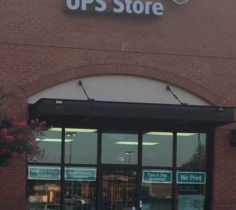 The UPS Store - Dallas, GA. Store front