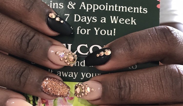 Diva Nails & spa - San Antonio, TX