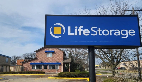 Life Storage - Columbus, OH