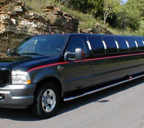 Custom Limousine Inc - Bonner Springs, KS