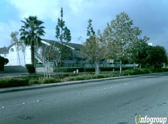 Windrose Apartments - Anaheim, CA