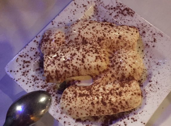 Luna Restaurant - Kamuela, HI. Tiramisu