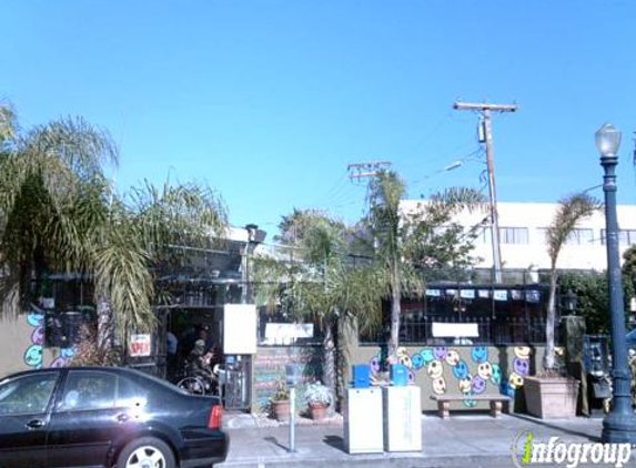 Urban Mo's Bar & Grill - San Diego, CA
