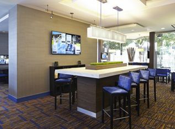 Courtyard by Marriott - Los Angeles, CA