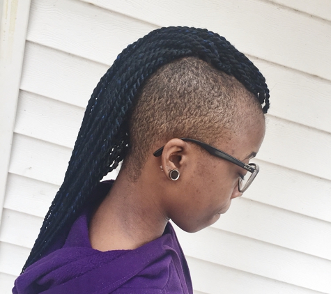 Canedalee  Hair Braiding  and Weaving - Austell, GA. Mohawk Senegalese twist