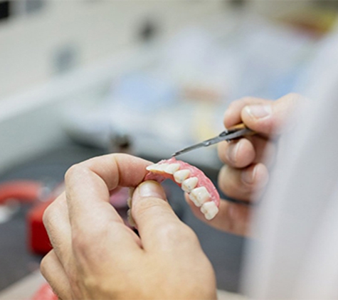 Everton Park Denture Clinic - Everton Park, QLD