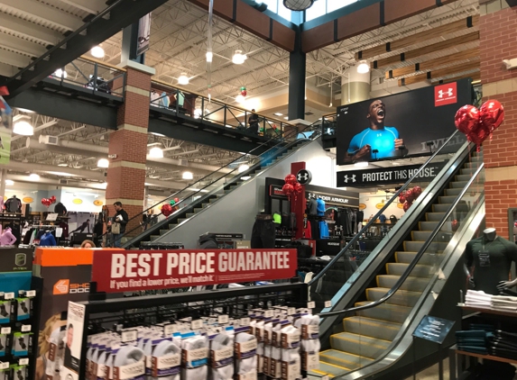 DICK'S Sporting Goods - Baton Rouge, LA