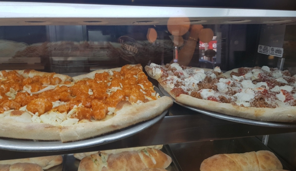 Vesuvio Pizzeria & Restaurant - Brooklyn, NY