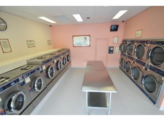 Smalls Laundromat - Highland Park, QLD