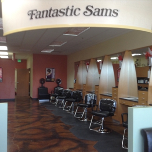 Fantastic Sams - Apple Valley, CA