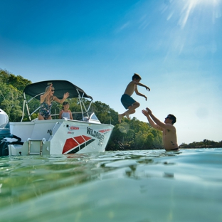 WhiteWater Marine - Ashmore, QLD