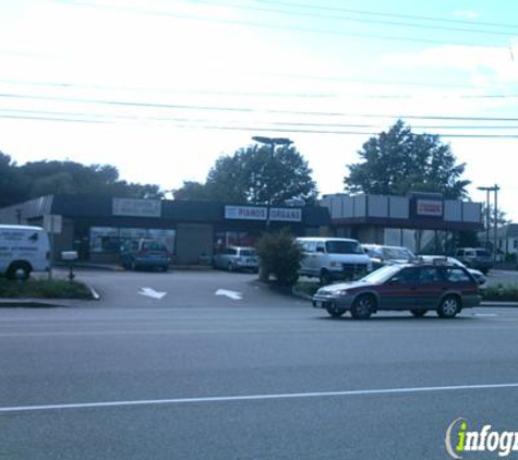 Lo's Seafood & Oriental Market - Newington, NH