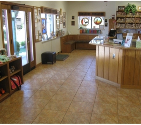 Sweetwater Veterinary Clinic - Santa Clarita, CA