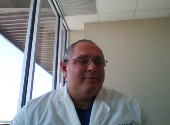 Dr. Roberto E Estrada, MD - Irving, TX