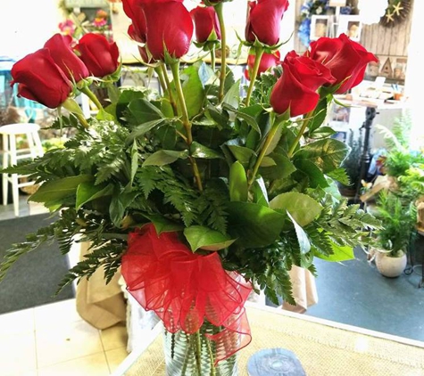 Sparrows Nest Flower Shop - Neptune City, NJ. Fresh Roses