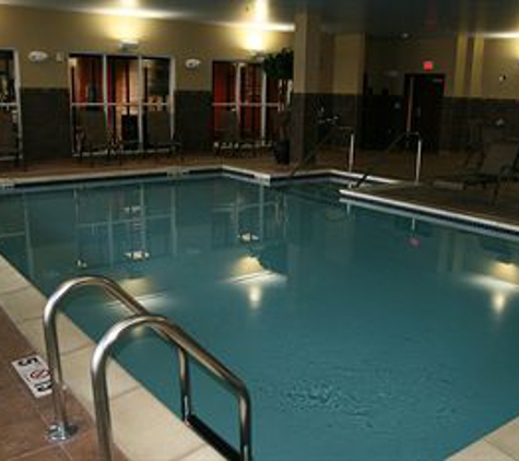 Hampton Inn - Romulus, MI