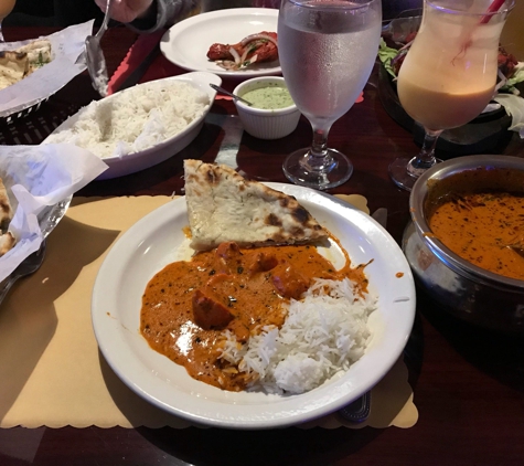 Cafe India Bar & Grill - Milwaukee, WI