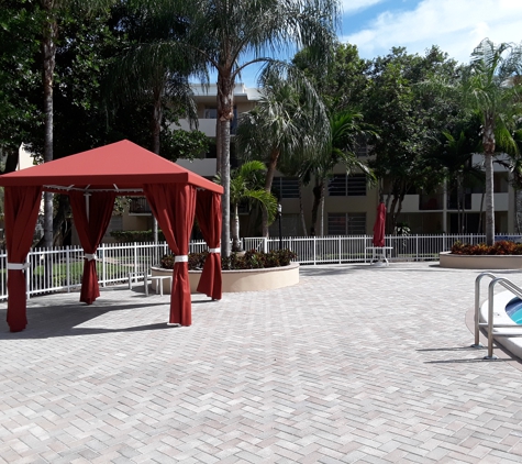 American Awning Services corp - Cutler Bay, FL