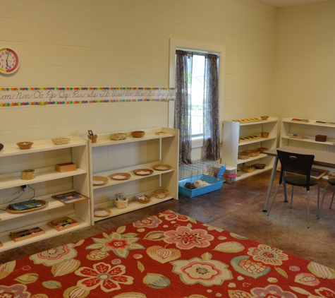 Little Scholars Montessori - Clarksville, TN