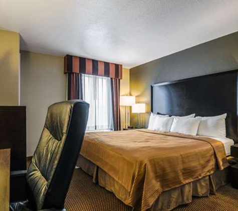 Quality Inn & Suites - Winfield, KS