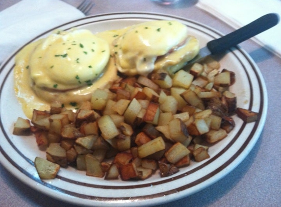 Golden Nugget Pancake House - Chicago, IL